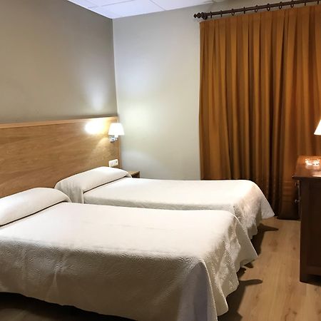 Hotel Bellavista Bellver De Cerdanya Bagian luar foto