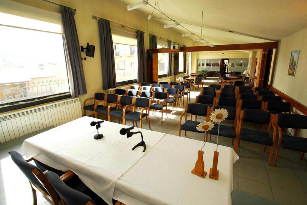 Hotel Bellavista Bellver De Cerdanya Bagian luar foto