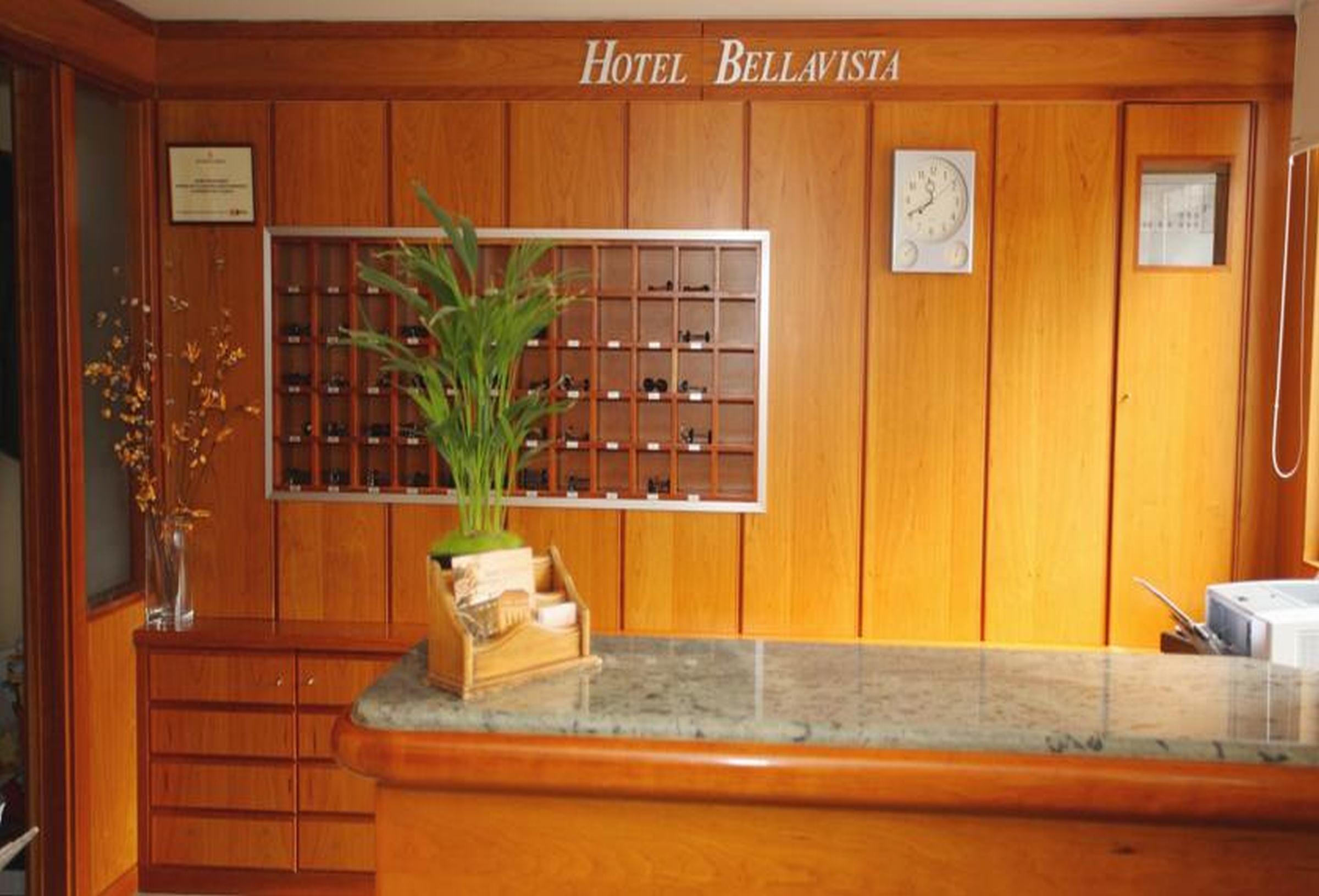 Hotel Bellavista Bellver De Cerdanya Bagian luar foto