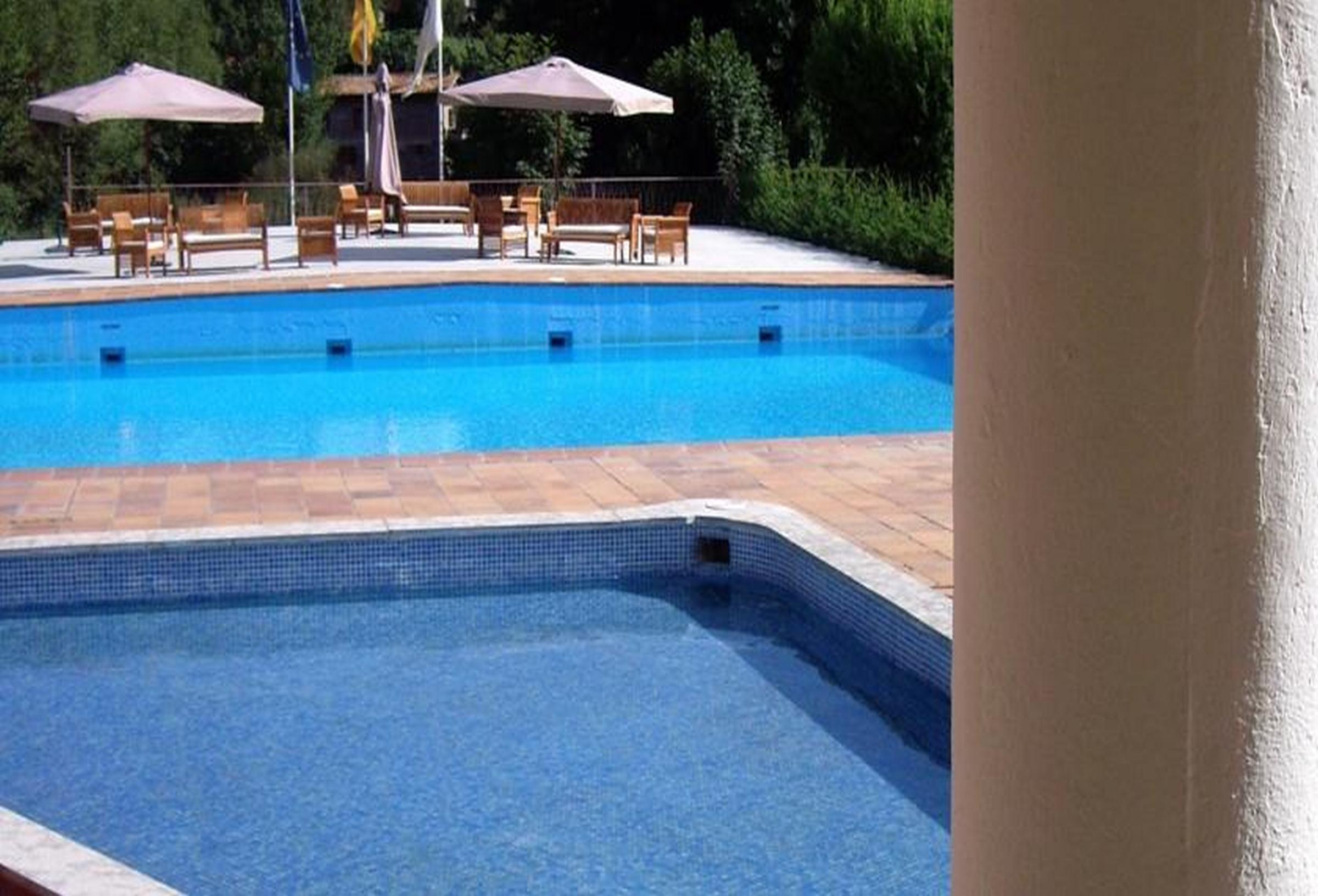 Hotel Bellavista Bellver De Cerdanya Bagian luar foto